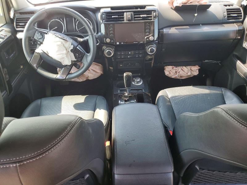 Photo 8 from auction – 2021 TOYOTA 4RUNNER with VIN JTEJU5JR8M5950808