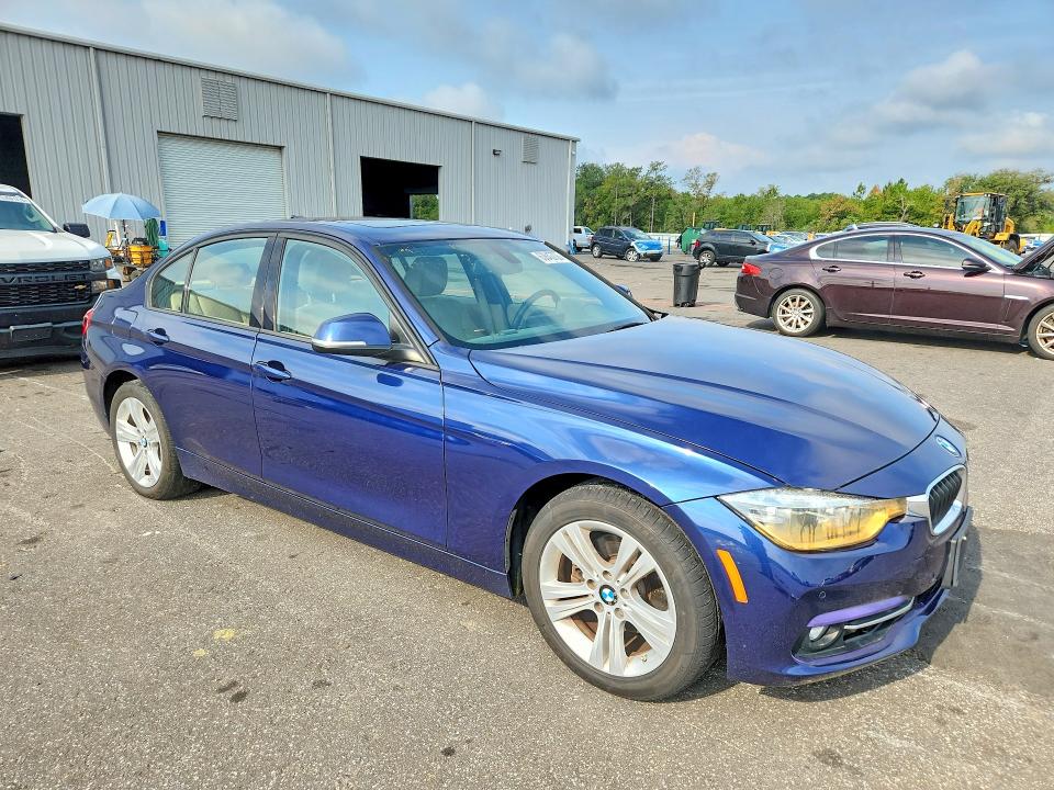 Photo 4 from auction – 2016 BMW 328 with VIN WBA8E3G51GNU01509