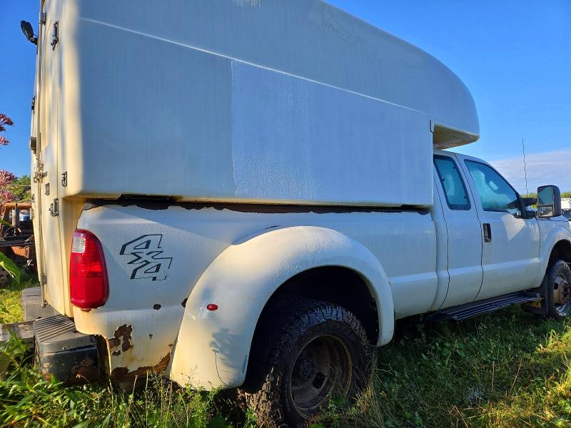 Zdjęcie 3 z aukcji – 2012 FORD F350 z VIN 1FT8X3D66CEB11433