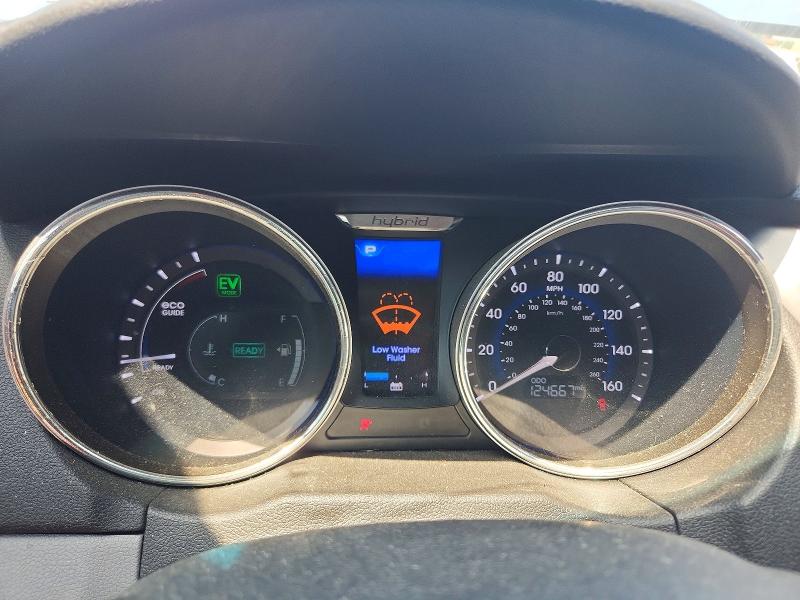 Photo 9 from auction – 2012 HYUNDAI SONATA with VIN KMHEC4A40CA045732