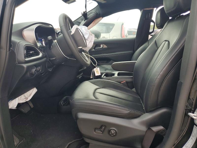 Photo 7 from auction – 2025 CHRYSLER PACIFICA with VIN 2C4RC1S74SR572728