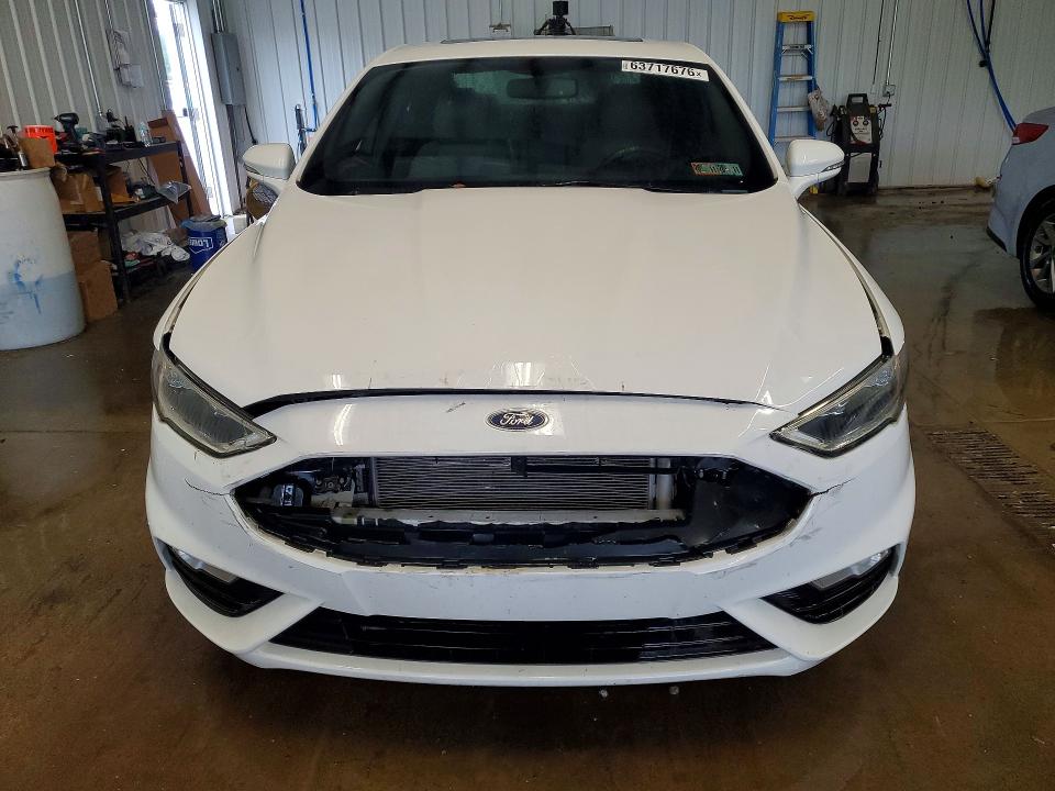 Photo 5 from auction – 2017 FORD FUSION with VIN 3FA6P0VP8HR203487