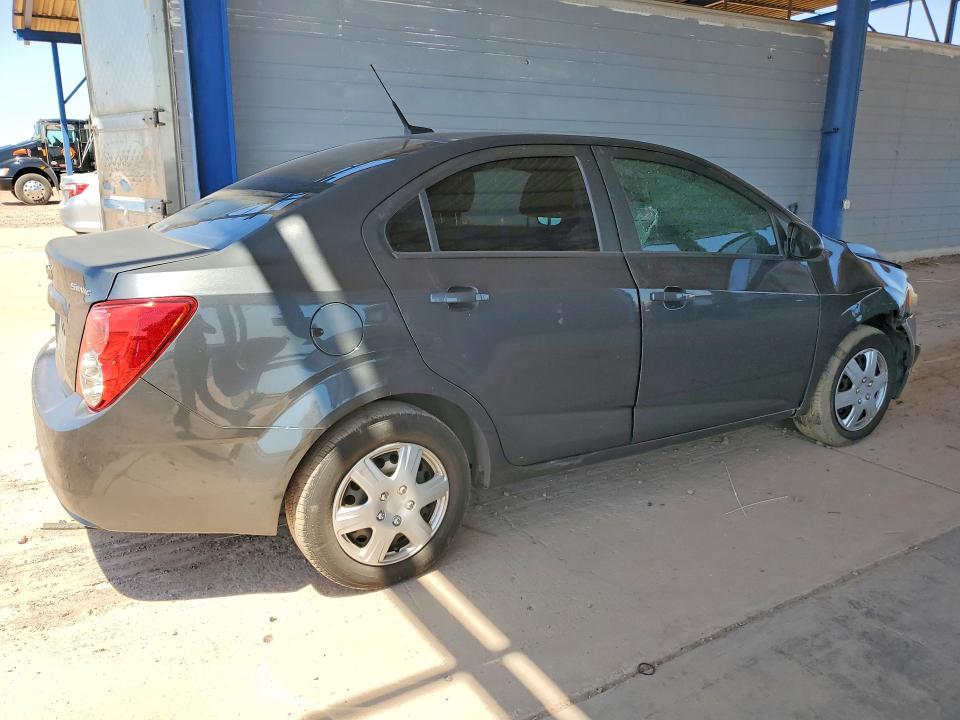Photo 3 from auction – 2013 CHEVROLET SONIC with VIN 1G1JA5SH3D4239020