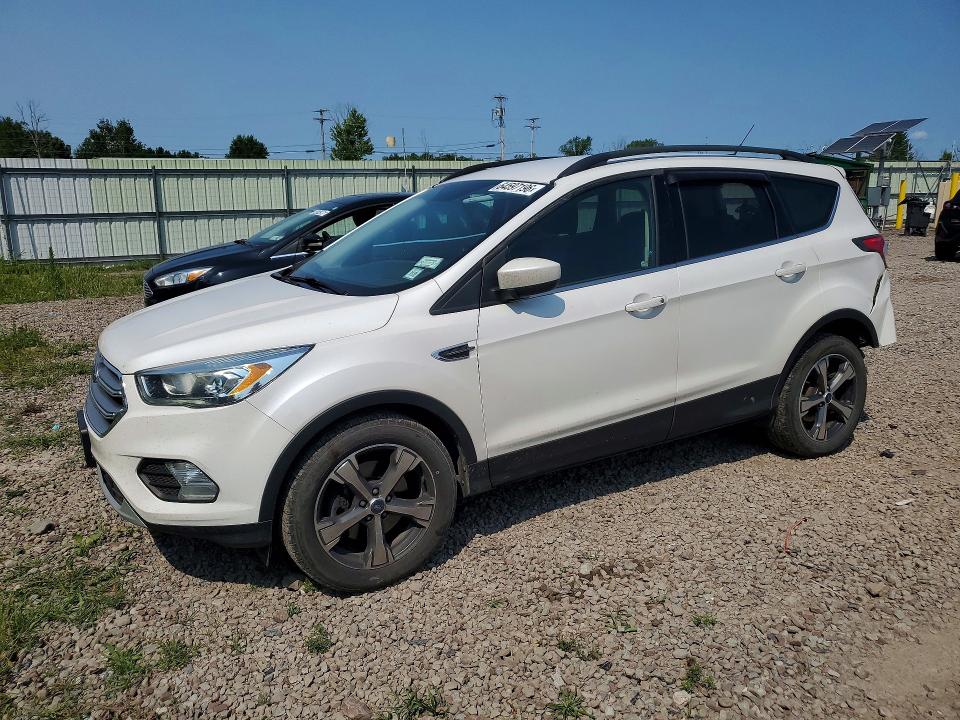 FORD ESCAPE 2017 with VIN 1FMCU9GD3HUA96981 - Photo from auction