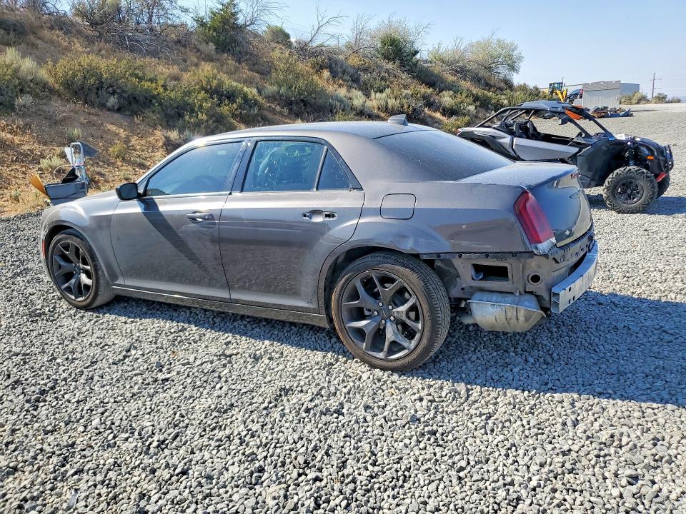 Photo 2 from auction – 2021 CHRYSLER 300 with VIN 2C3CCAAG0MH566977