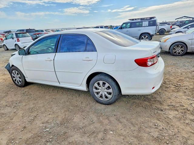 Photo 2 from auction – 2011 TOYOTA COROLLA with VIN JTDBU4EE2BJ099443
