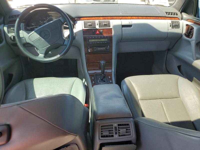 Photo 8 from auction – 1997 MERCEDES-BENZ E with VIN WDBJF55F9VA423365