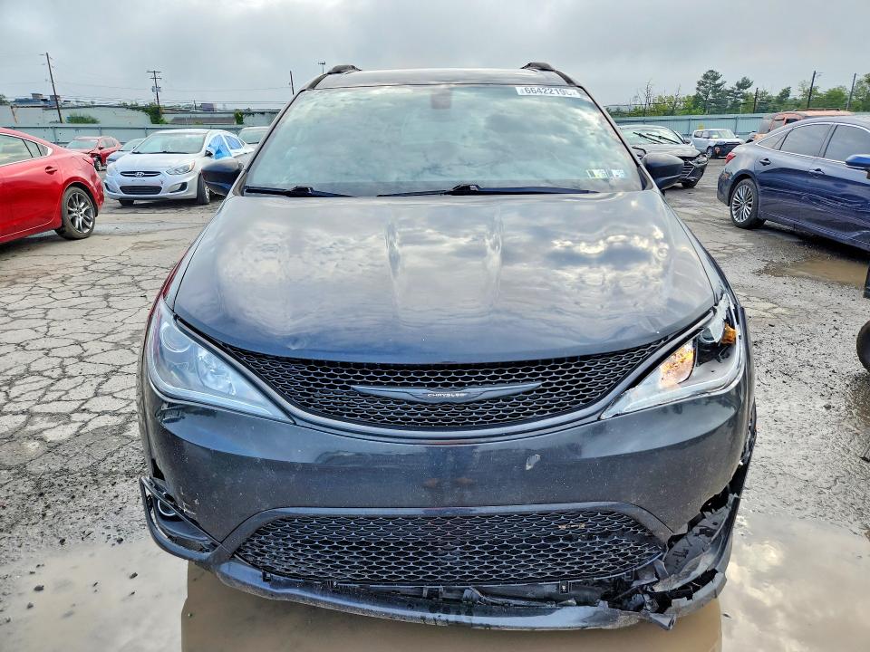 Photo 5 from auction – 2019 CHRYSLER PACIFICA with VIN 2C4RC1BG0KR733026