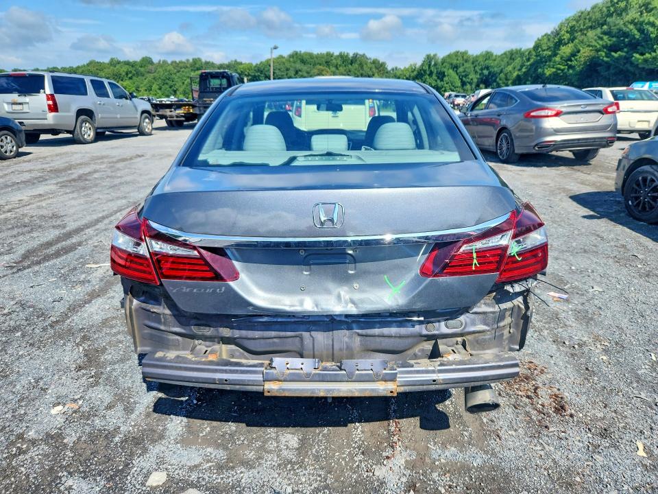 Photo 6 from auction – 2017 HONDA ACCORD with VIN 1HGCR2F31HA232713