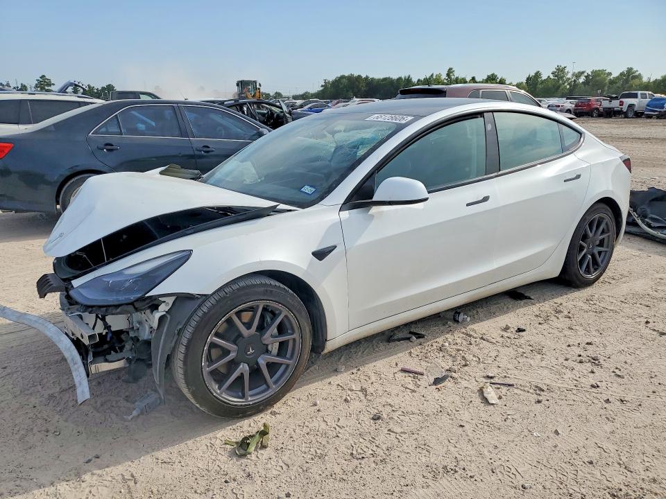TESLA MODEL 3 2023 with VIN 5YJ3E1EA5PF424503 - Photo from auction