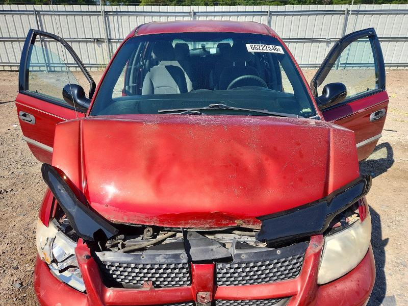 Photo 12 from auction – 2004 DODGE GRAND CARAVAN with VIN 1D4GP24R04B542890