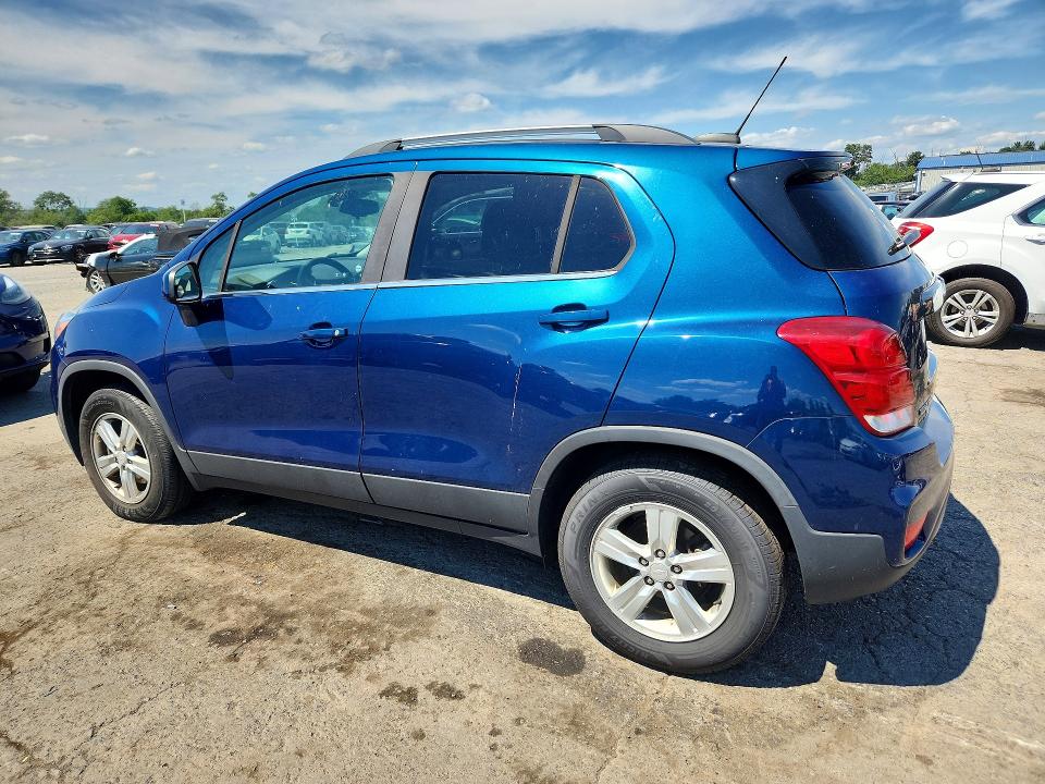Photo 2 from auction – 2019 CHEVROLET TRAX with VIN 3GNCJPSB0KL395229