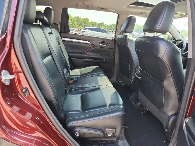 Photo 11 from auction – 2017 TOYOTA HIGHLANDER with VIN 5TDJZRFH7HS384198