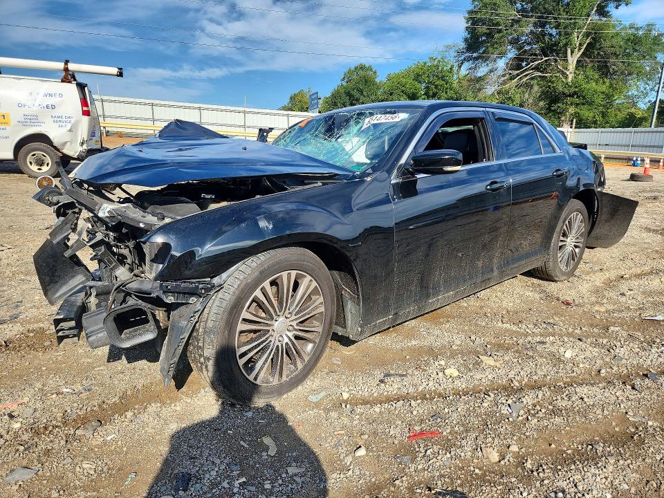 CHRYSLER 300 2012 with VIN 2C3CCAJT3CH137392 - Photo from auction