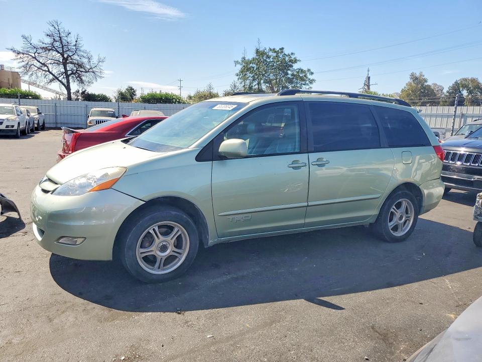 Photo 1 from auction – 2006 TOYOTA SIENNA with VIN 5TDBA22C86S075799