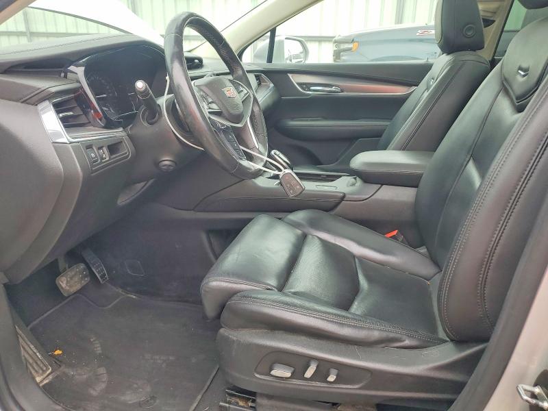 Photo 7 from auction – 2017 CADILLAC XT5 with VIN 1GYKNBRS8HZ111536