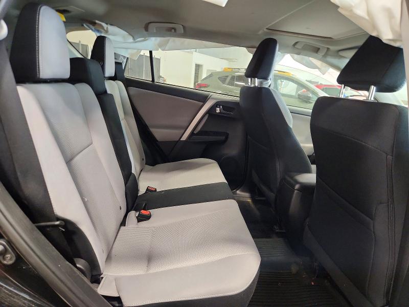 Photo 11 from auction – 2016 TOYOTA RAV4 with VIN 2T3RFREV1GW487696