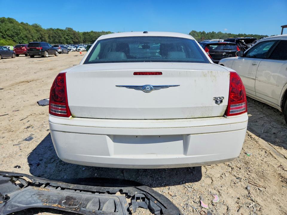Photo 6 from auction – 2010 CHRYSLER 300 with VIN 2C3CA2CV1AH328672
