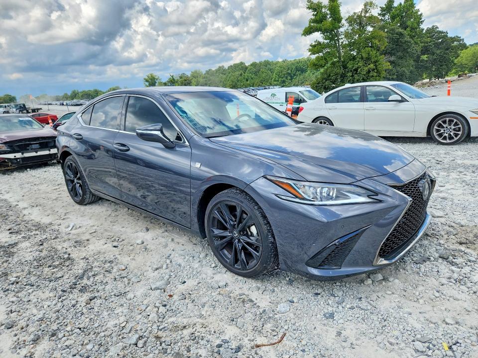 Zdjęcie 4 z aukcji – 2023 LEXUS ES z VIN 58AJZ1B15PU159187