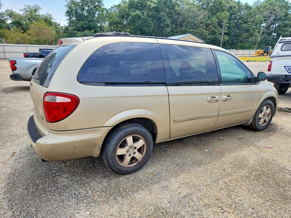 Photo 3 from auction – 2005 DODGE GRAND CARAVAN with VIN 2D4GP44L65R396408
