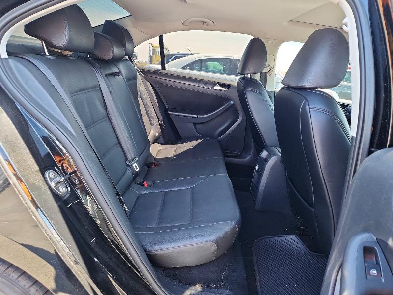 Photo 10 from auction – 2011 VOLKSWAGEN JETTA with VIN 3VWDZ7AJ2BM357913