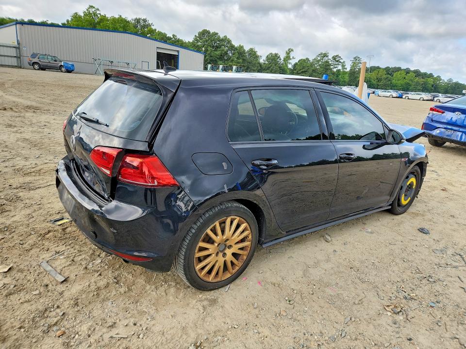Photo 3 from auction – 2017 VOLKSWAGEN GTI with VIN 3VW447AU4HM072499