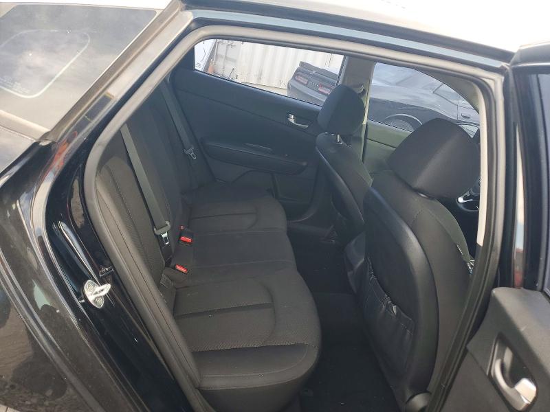Photo 10 from auction – 2016 KIA OPTIMA with VIN 5XXGT4L3XGG103499