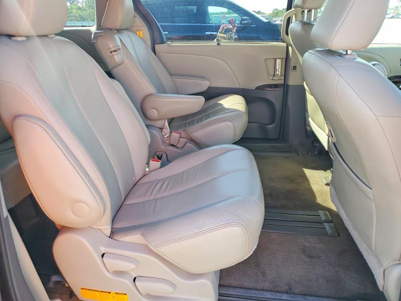 Photo 11 from auction – 2012 TOYOTA SIENNA with VIN 5TDYK3DC5CS252735