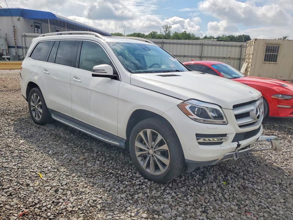 Photo 4 from auction – 2015 MERCEDES-BENZ GL with VIN 4JGDF6EE8FA596867