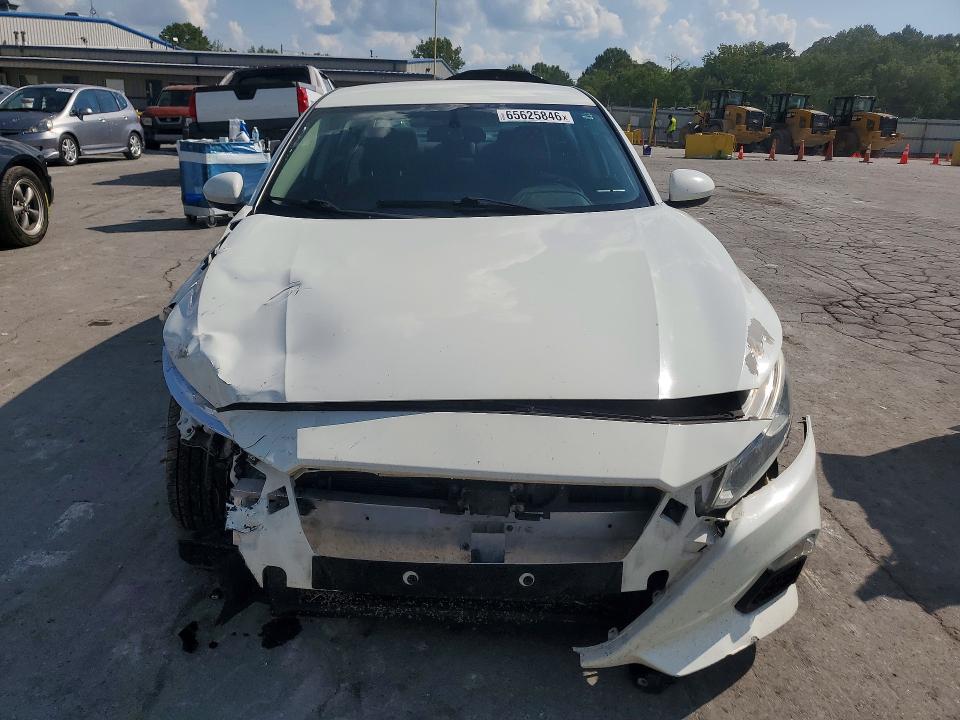 Photo 5 from auction – 2019 NISSAN ALTIMA with VIN 1N4BL4BV6KN325568