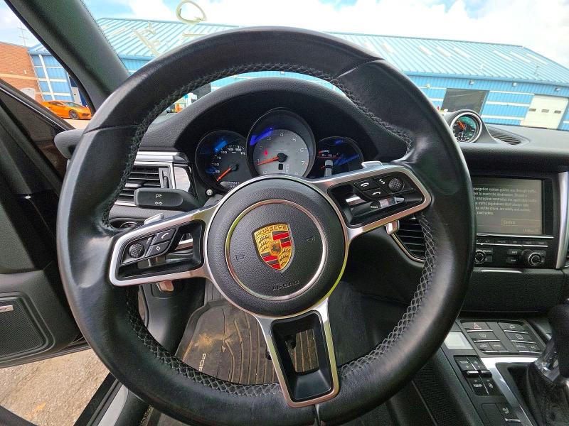 Photo 9 from auction – 2015 PORSCHE MACAN with VIN WP1AB2A51FLB57434