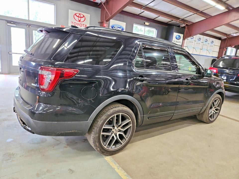 Photo 3 from auction – 2016 FORD EXPLORER with VIN 1FM5K8GT0GGB38794