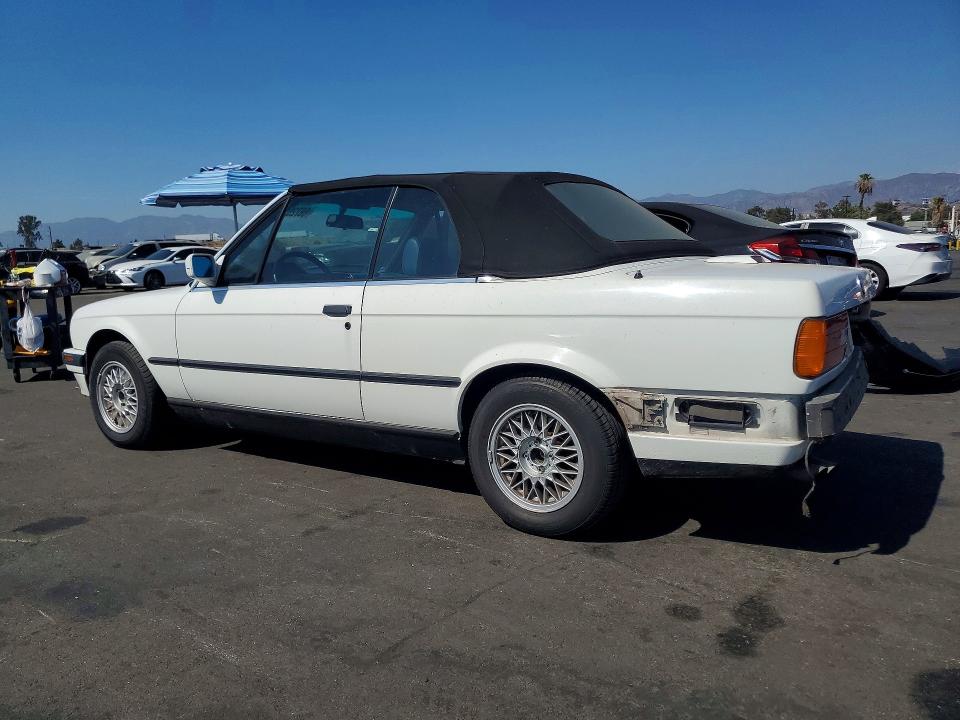 Photo 2 from auction – 1992 BMW 325 with VIN WBABB2317NEC27599