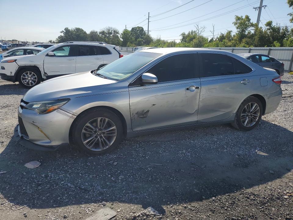 TOYOTA CAMRY SE 4DR 2016 with VIN 4T1BF1FK9GU206549 - Photo from auction