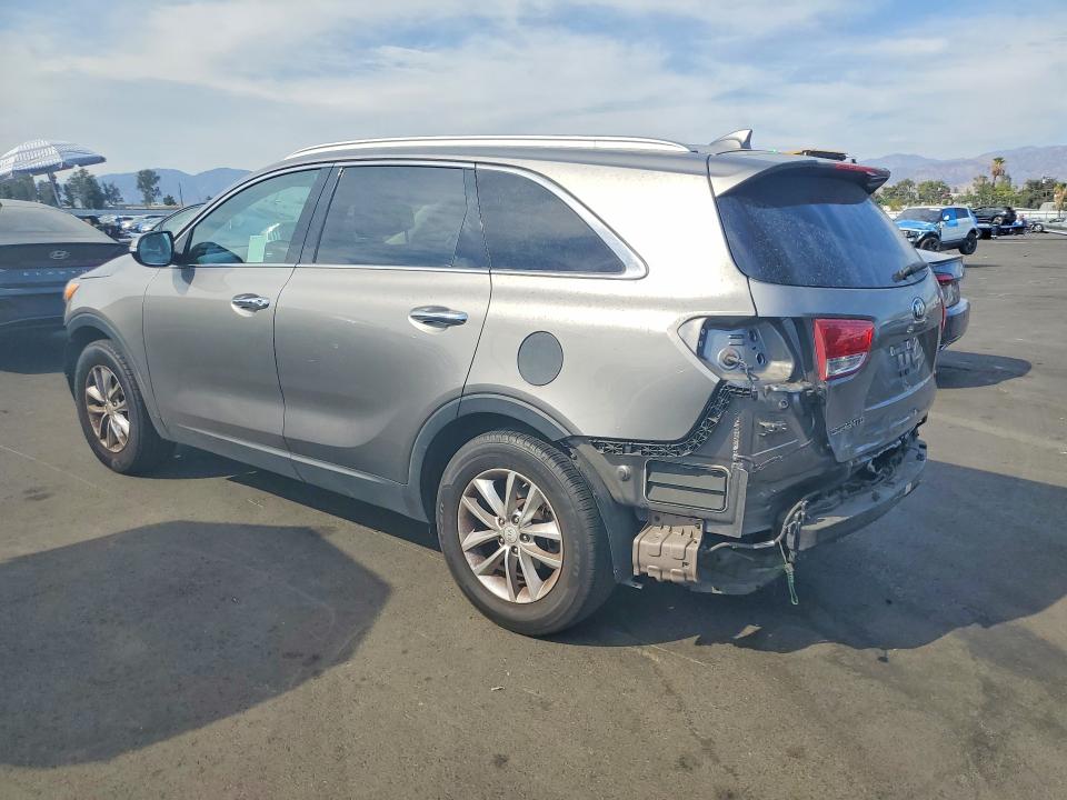 Zdjęcie 2 z aukcji – 2017 KIA SORENTO z VIN 5XYPG4A34HG273295