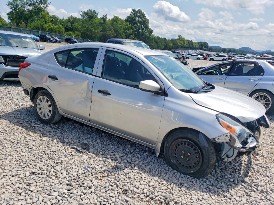Photo 4 from auction – 2017 NISSAN VERSA with VIN 3N1CN7AP0HL893744