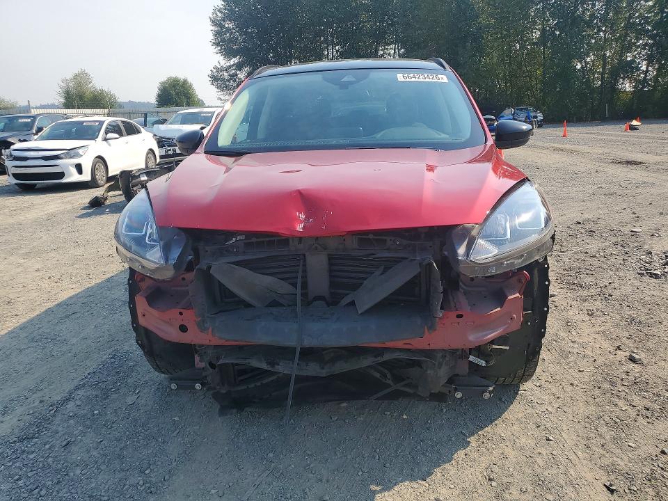 Photo 5 from auction – 2022 FORD ESCAPE with VIN 1FMCU9G63NUB37591