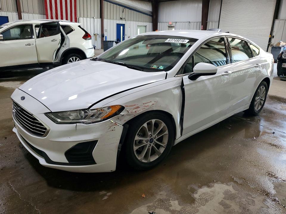 FORD FUSION 2020 with VIN 3FA6P0HD5LR185850 - Photo from auction