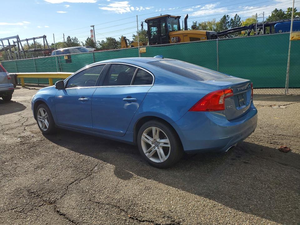 Photo 2 from auction – 2015 VOLVO S60 with VIN YV1612TB7F1308120