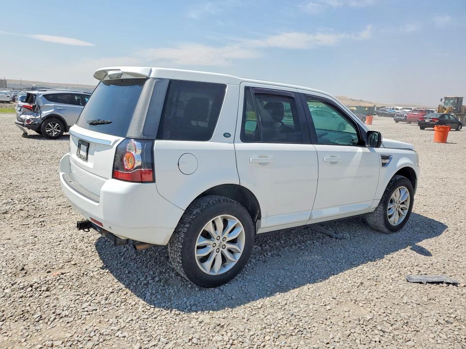 Photo 3 from auction – 2013 LAND ROVER LR2 with VIN SALFR2BG4DH330892