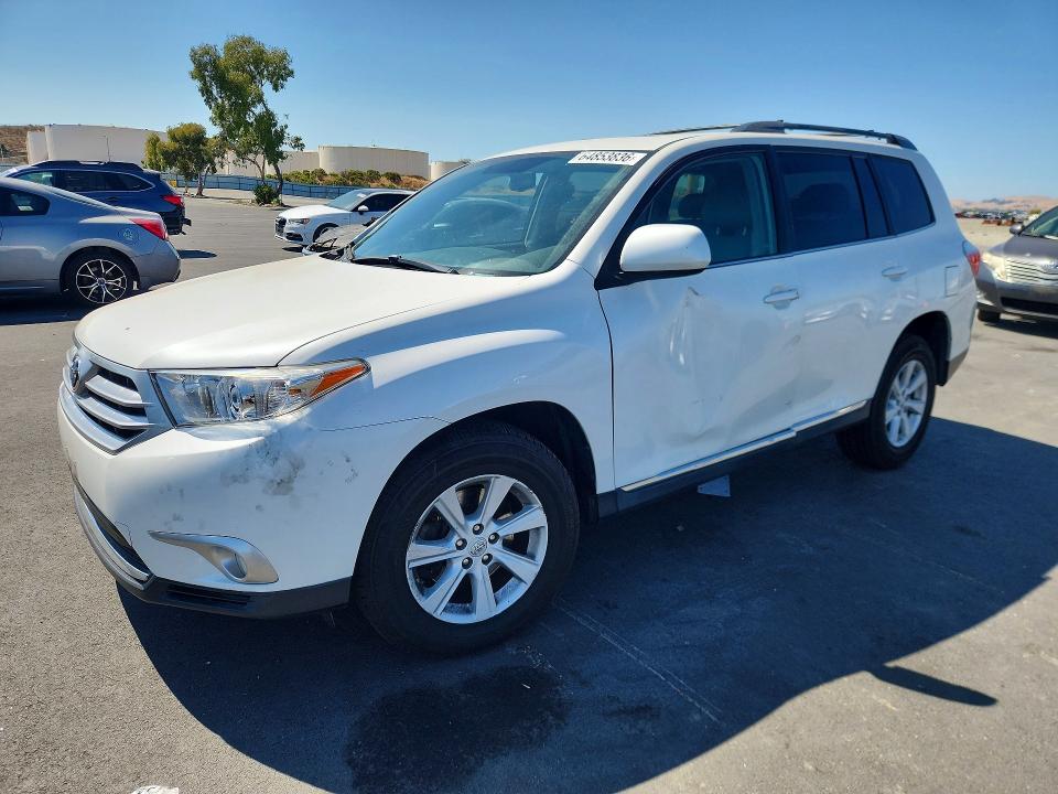 TOYOTA HIGHLANDER 2013 with VIN 5TDBK3EH1DS273308 - Photo from auction