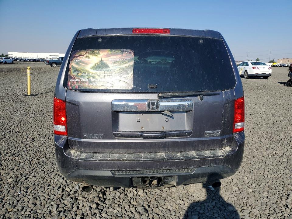 Photo 6 from auction – 2015 HONDA PILOT with VIN 5FNYF4H30FB047174