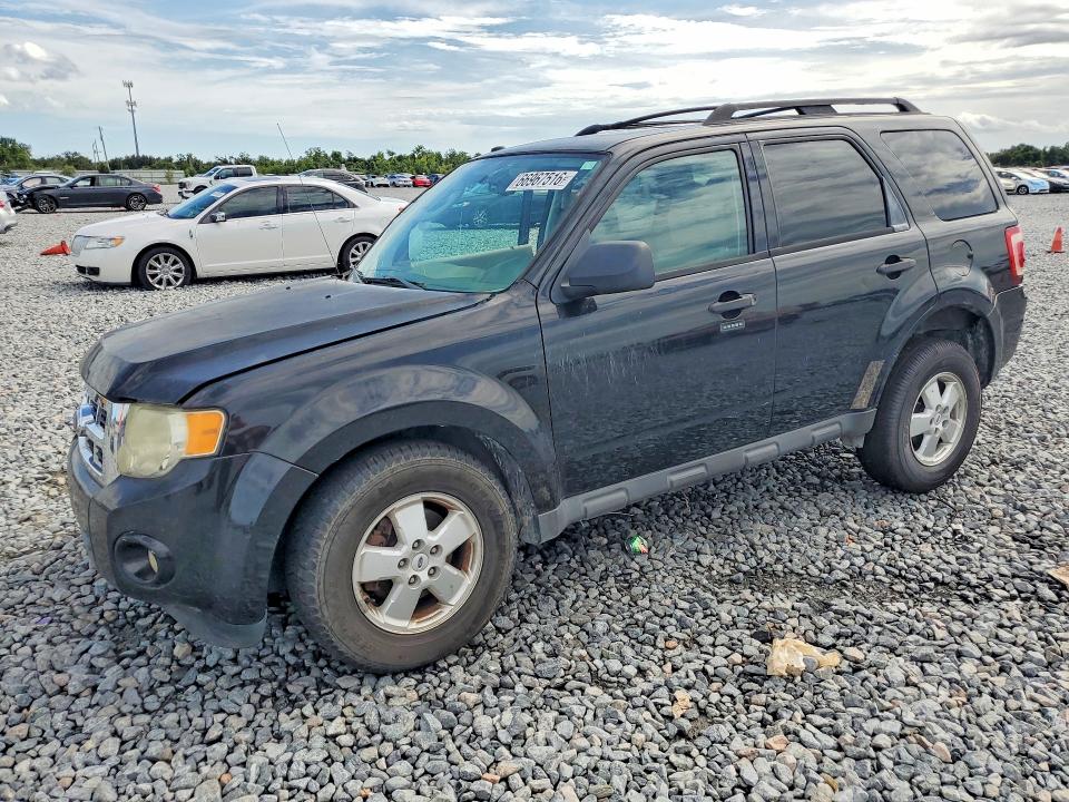 FORD ESCAPE 2011 with VIN 1FMCU0DG2BKC17271 - Photo from auction