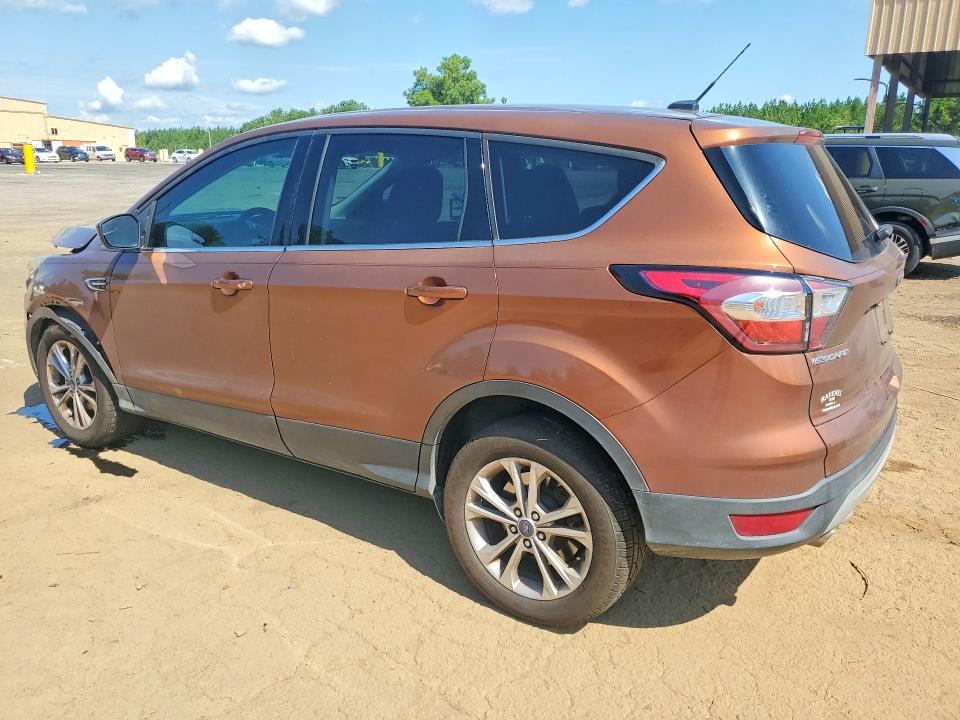Photo 2 from auction – 2017 FORD ESCAPE with VIN 1FMCU0GD9HUA88959