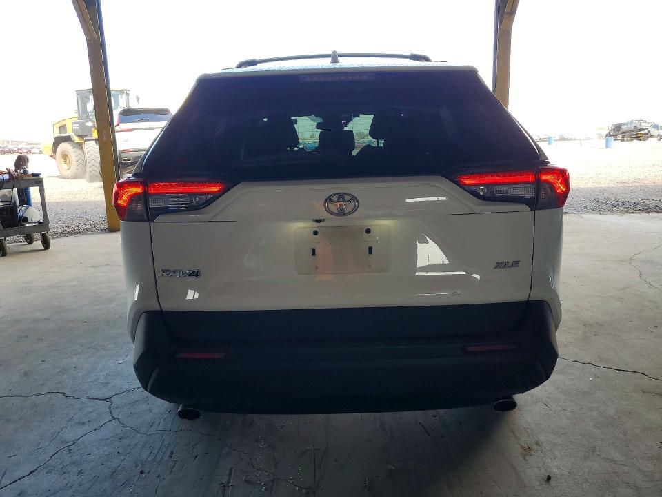 Photo 6 from auction – 2023 TOYOTA RAV4 with VIN 2T3W1RFV6PW264702