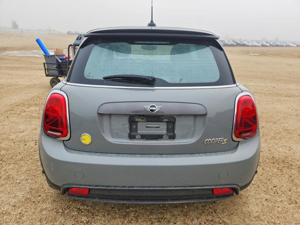 Photo 6 from auction – 2021 MINI COOPER with VIN WMWXP3C08M2N51467