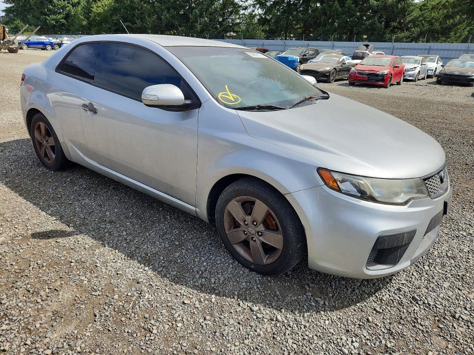 Photo 4 from auction – 2010 KIA FORTE with VIN KNAFU6A27A5258213