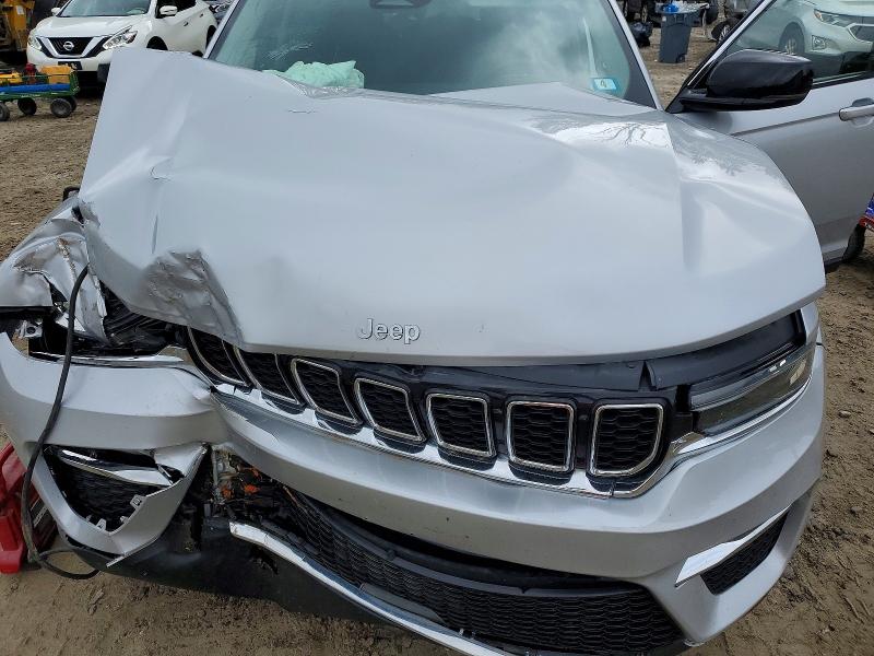 Снимка 12 от търг – 2022 JEEP GRAND CHEROKEE с VIN 1C4RJHBGXN8556273