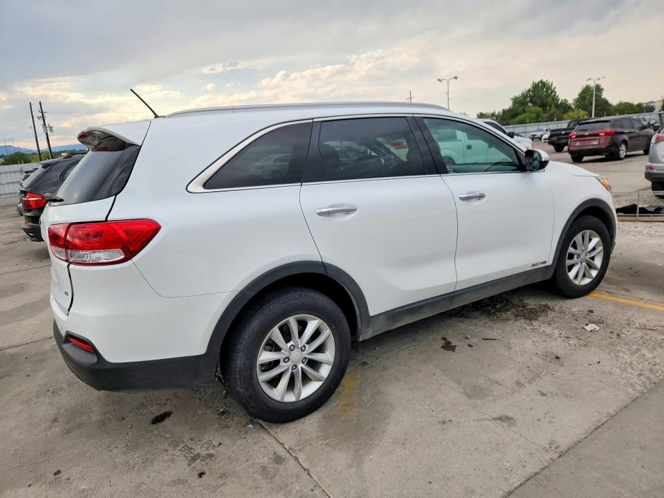 Photo 3 from auction – 2018 KIA SORENTO with VIN 5XYPGDA53JG339701