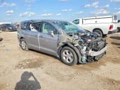 Photo 4 from auction – 2018 CHRYSLER PACIFICA with VIN 2C4RC1H79JR332967